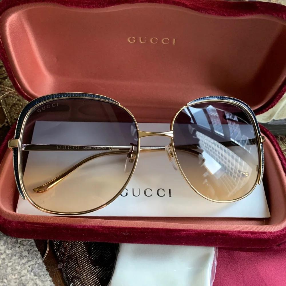 Authentic GUCCI 58 butterfly Gold Blue Crystals/metal sunglasses - Picture 7 of 12